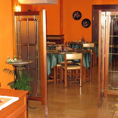 Hostal La Barretina ฟิกวยเรส ภายนอก รูปภาพ