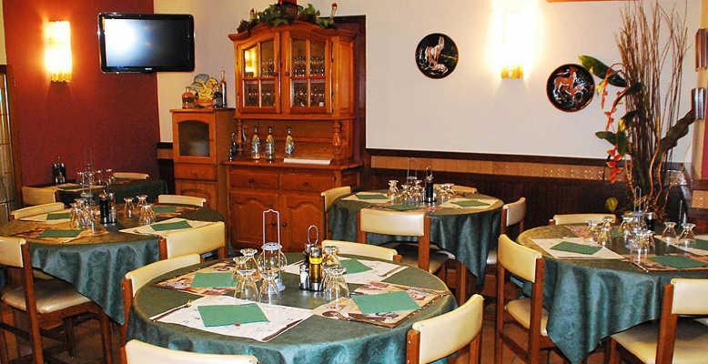 Hostal La Barretina ฟิกวยเรส ภายนอก รูปภาพ